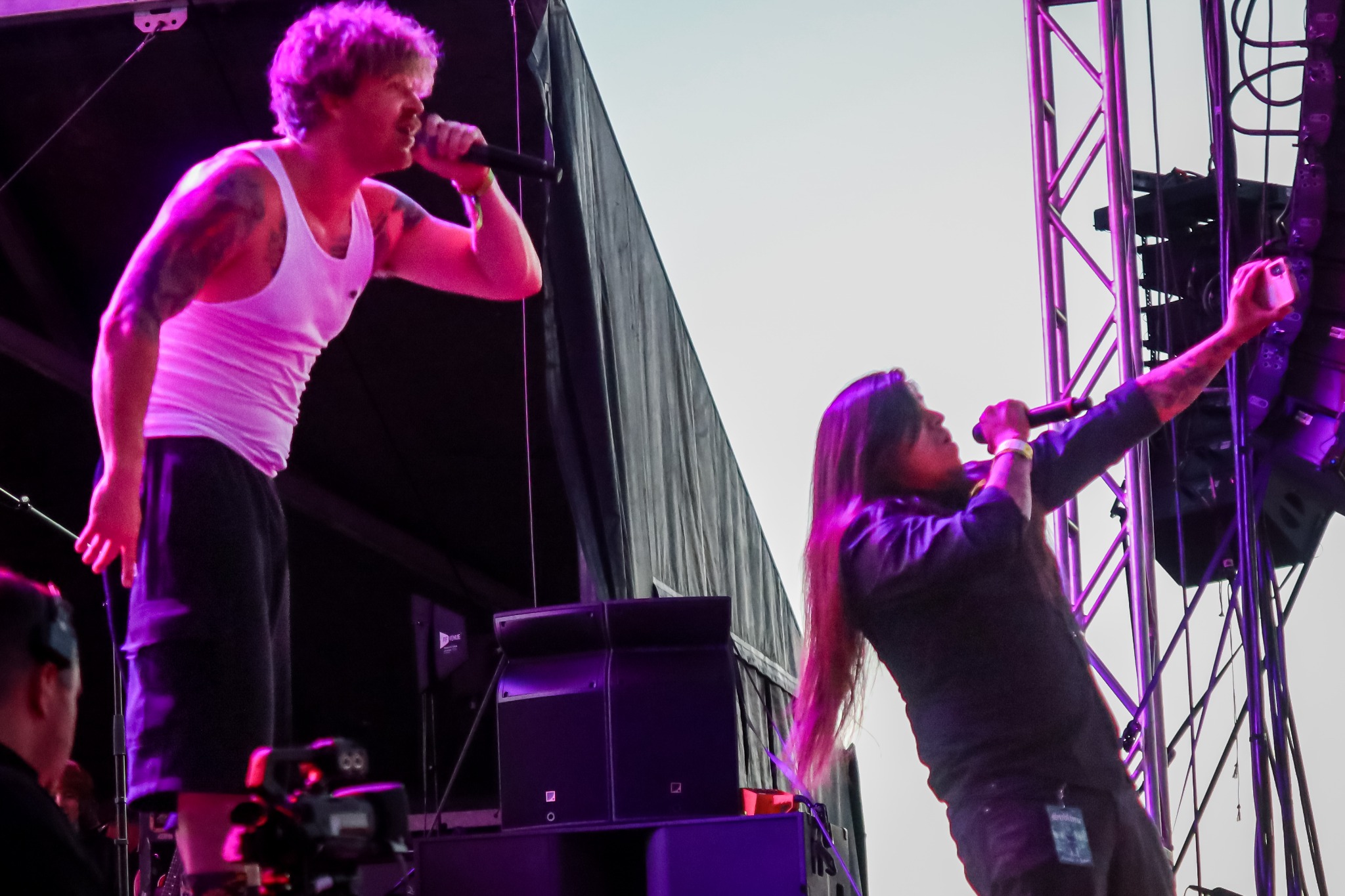 Two Sublime Fest performers sharing the stage